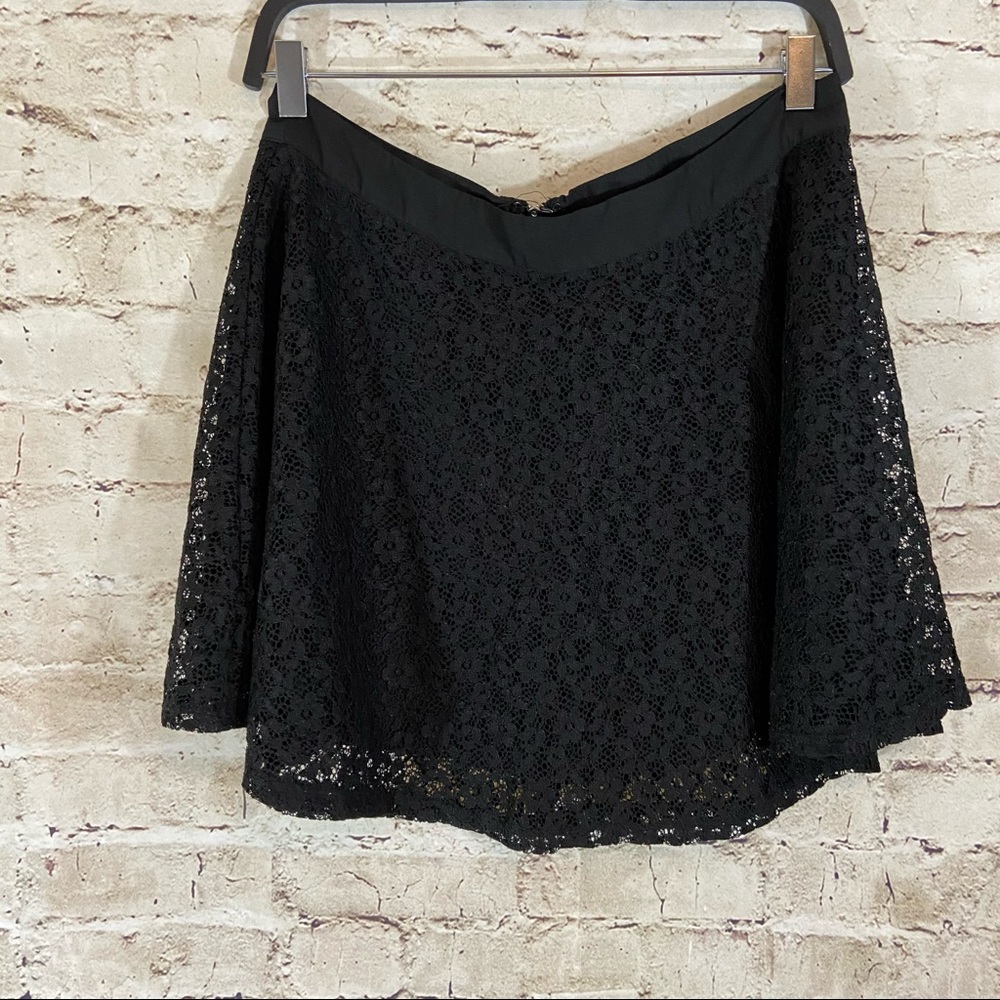 Forever21 black lace skater skirt size large - Picture 1 of 6